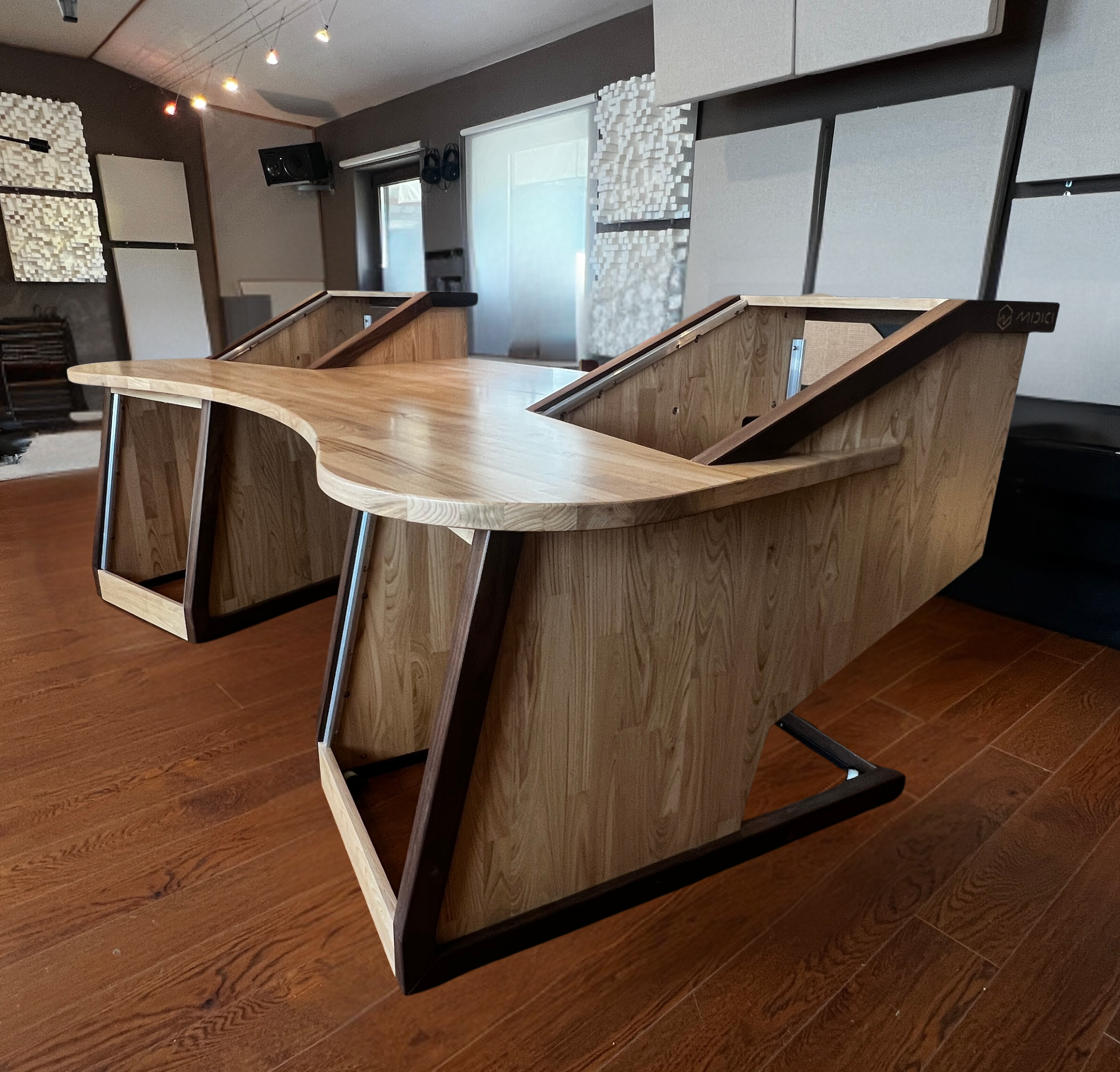 midici-studiodesk